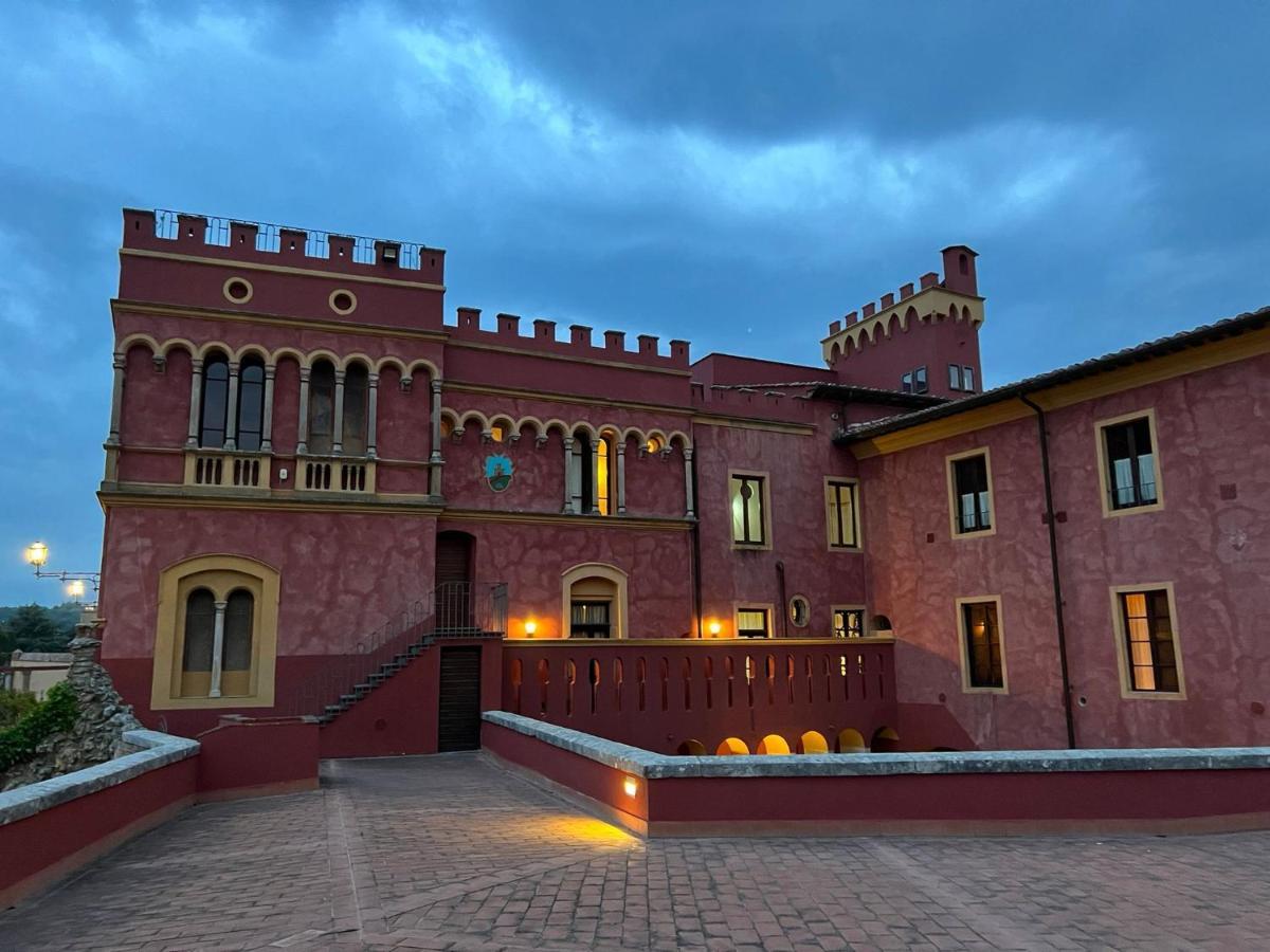 Il Castello Di San Ruffino 3* Lari